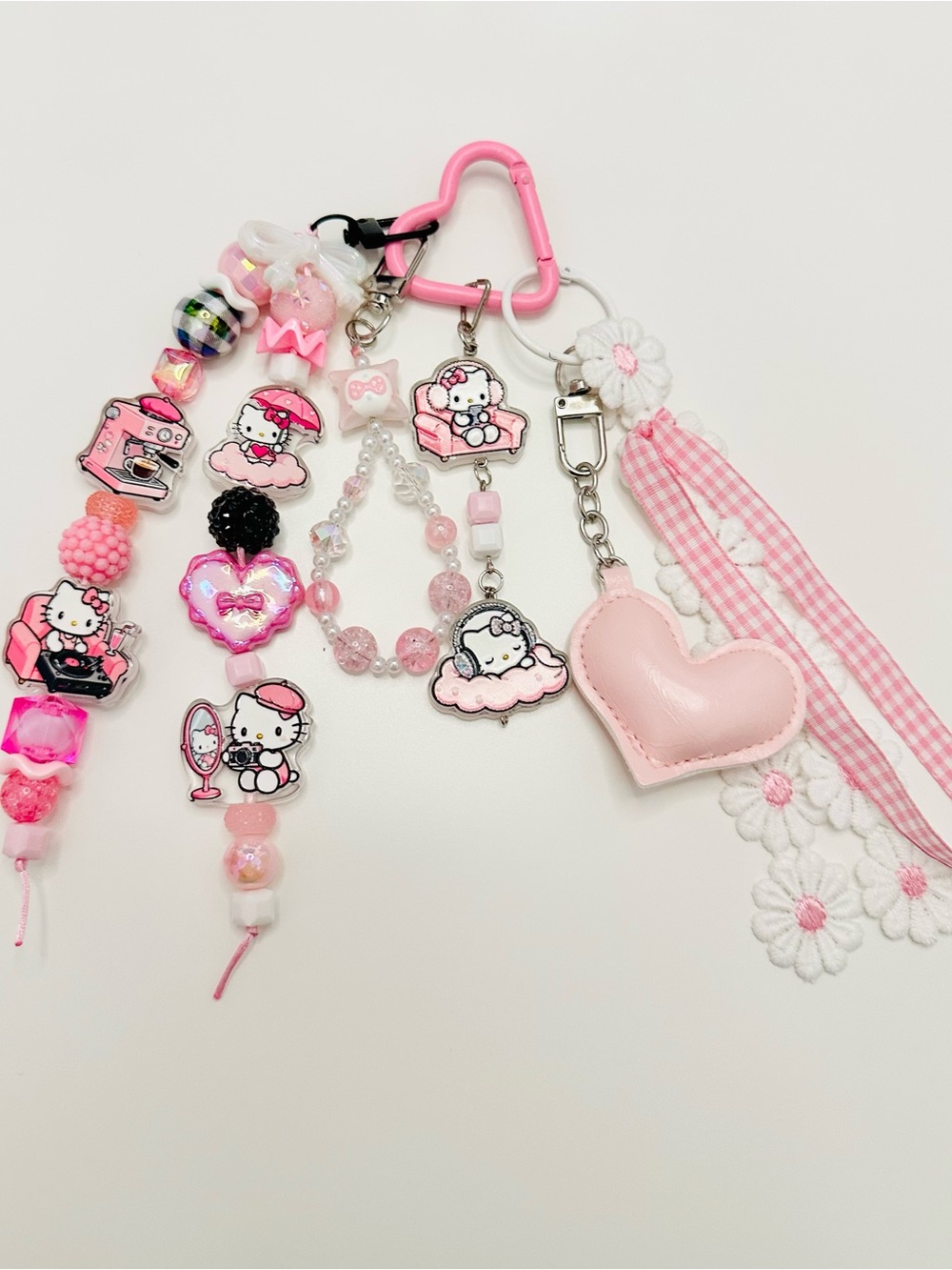 Hello Kitty Pink Beaded Charm Keychain or bag charm with Heart